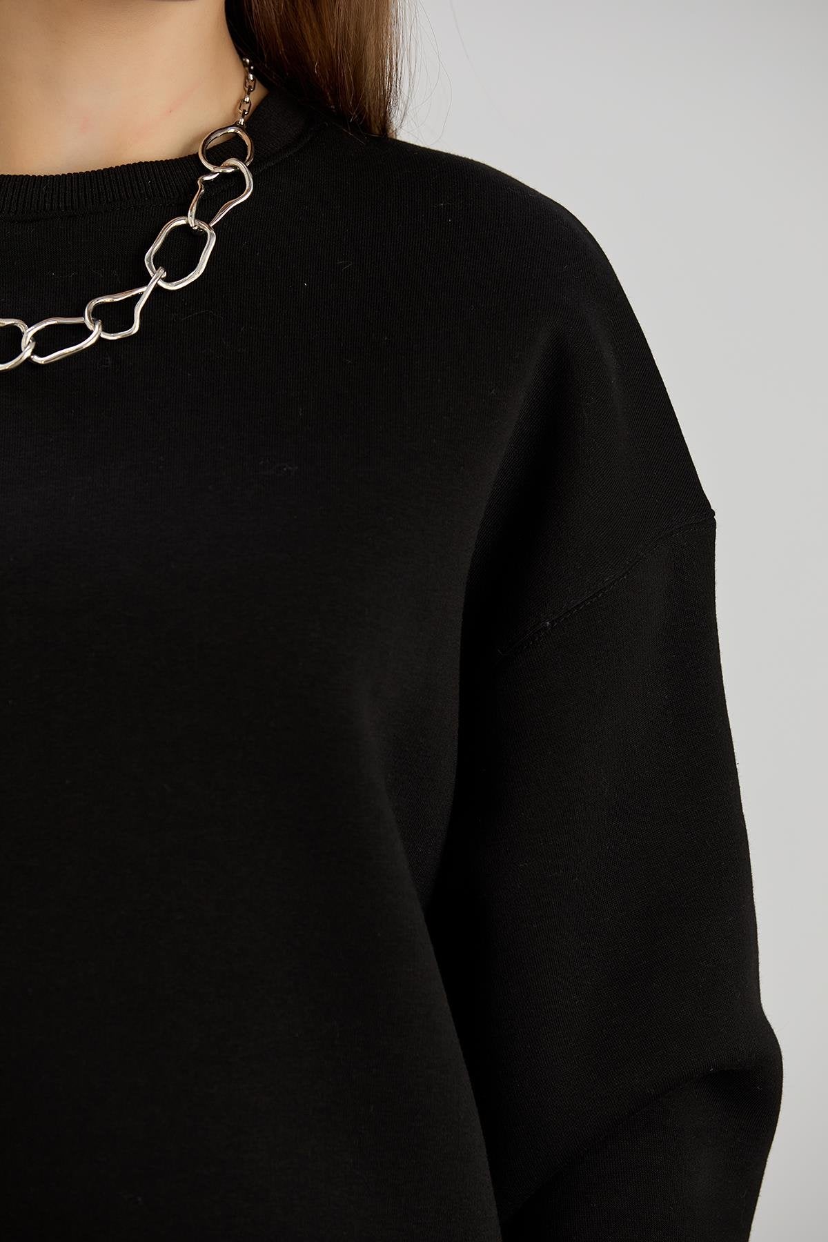 Basic sweater zwart